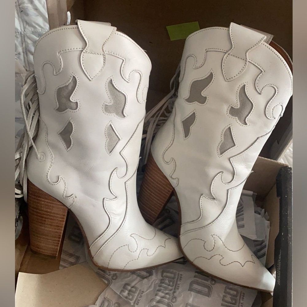 Western Dingo boots
